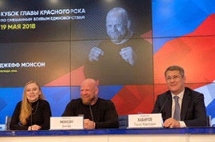 Джефф «Снеговик» Монсон выступит на турнире по борьбе в Красногорске