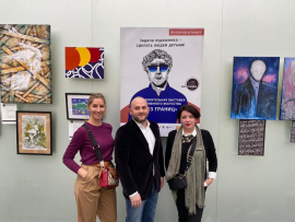 При поддержке общественной палаты г.о. Красногорск в ТРЦ “Красный кит” открылась третья международная благотворительная выставка современного искусства «Без границ»
