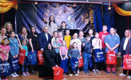 Член Общественной палаты г.о. Красногорск вручил памятные подарки детям с ОВЗ